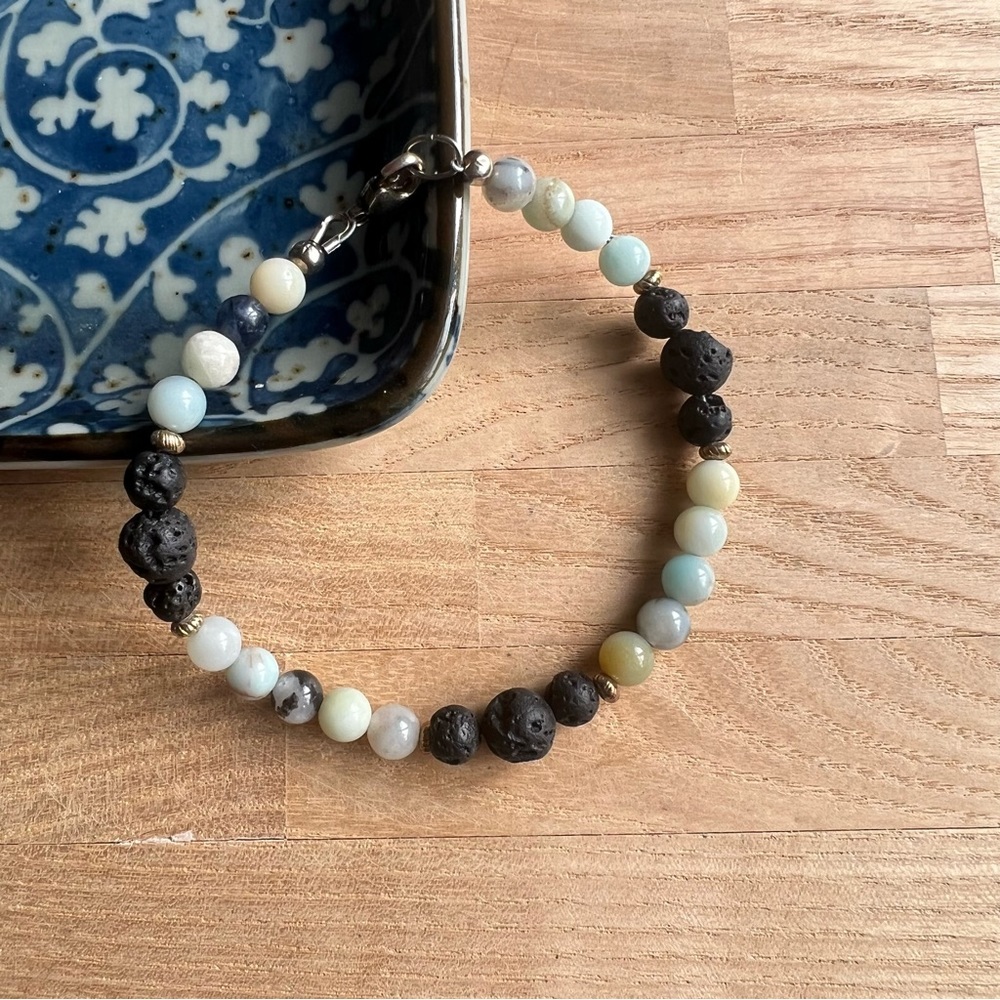 Multi gemstone beaded bracelet diffuser - Picture 3 of 7